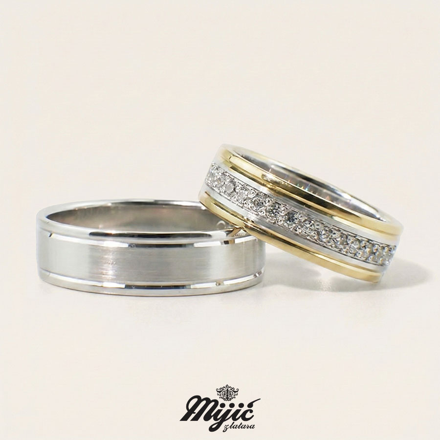 Burme Queen Of Hearts