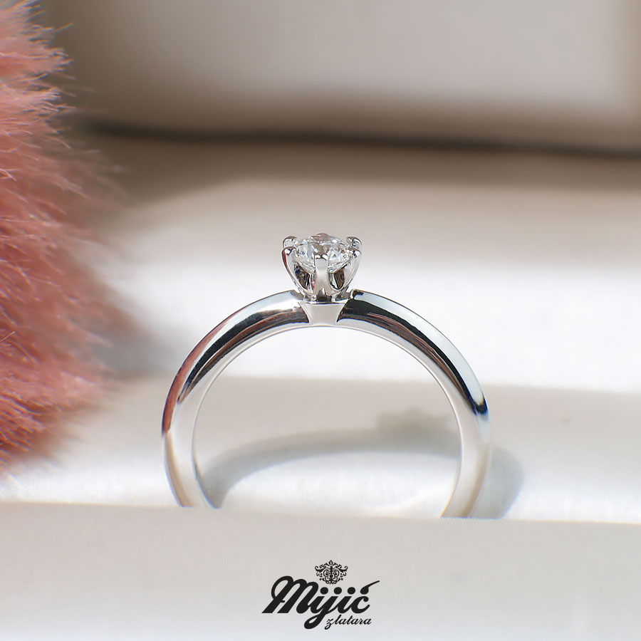 Dijamantski prsten Tiffany